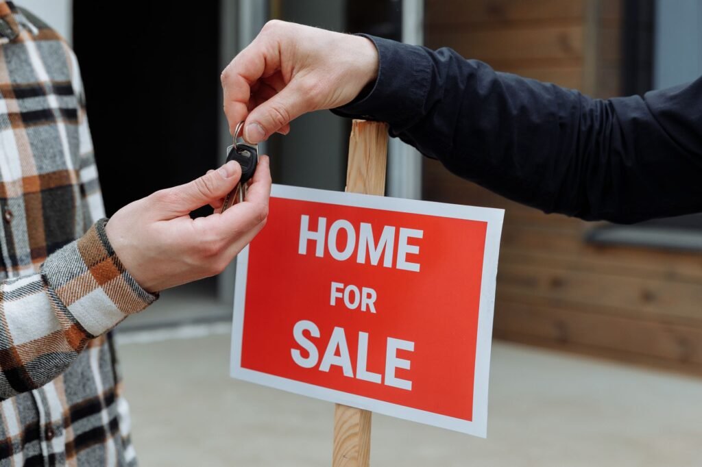 Inversión y Bienes Raíces - Compra y gestión de propiedades inmobiliarias